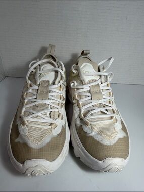 Sorel Women's Beige and White Athletic Sneakers